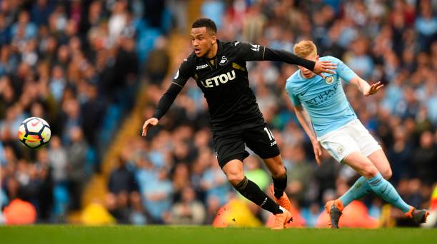 记者：纽卡派代表谈埃基蒂克，并相信法兰克福会降低1亿要价.