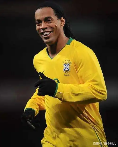 港队后卫钟乐安:希望更多的港队球迷来看我们与国足的比赛.