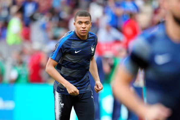 精彩且发人 精彩且发人